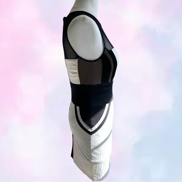 Rare edgy black and white Cache bodycon midi dress - Picture 2 of 3